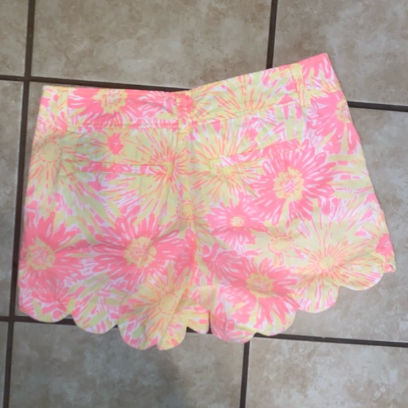 Lilly Pulitzer Buttercup Shorts Sunkissed Glow - Picture 6 of 6